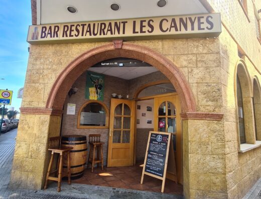 Bar Restaurant Les Canyes